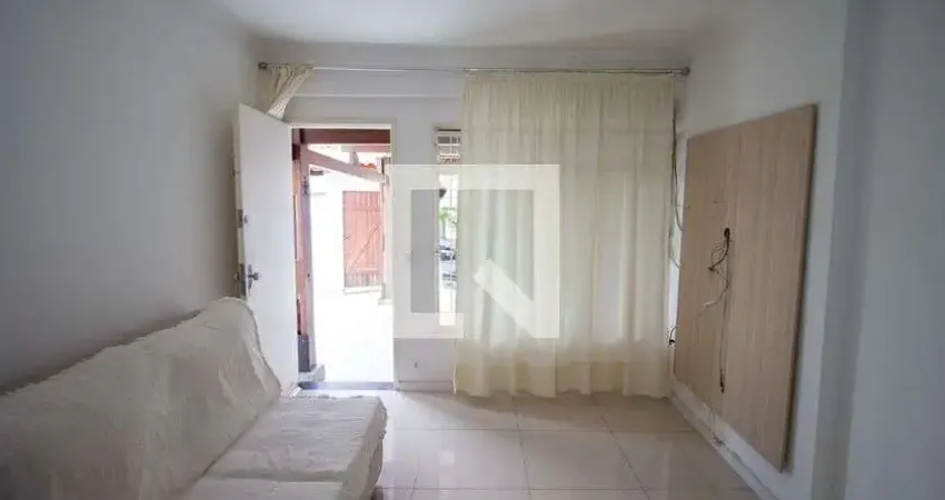 Casa com 2 quartos à venda na Rua Leoberto Leal, 72, Itaquera, São Paulo