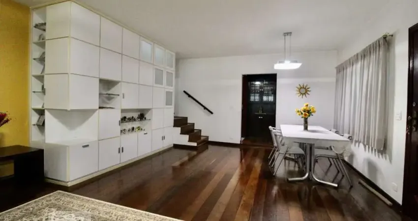 Casa com 3 quartos à venda na Rua Toré, 54, Santo Amaro, São Paulo