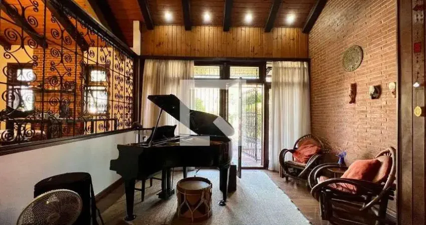 Casa com 5 quartos à venda na Rua Cardeal Cagliori, 438, Alto de Pinheiros, São Paulo