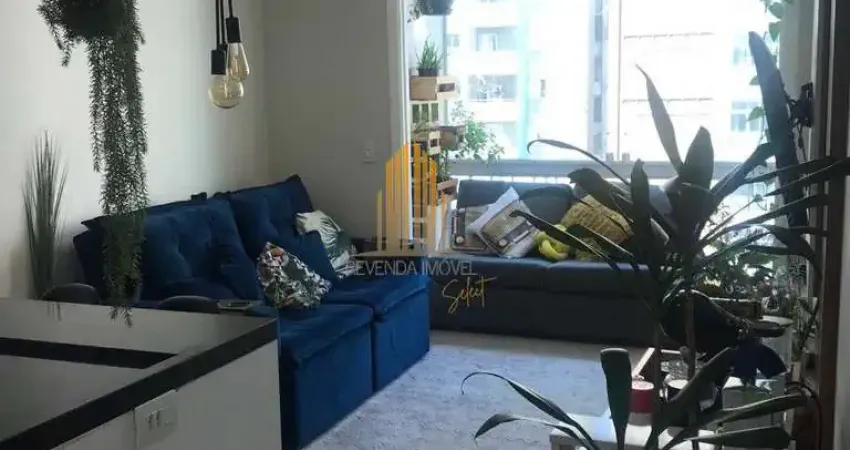 Aclimação - condomínio edifício dos estados, apartmanto de 82m² com 2 dormitórios, 1 suíte, 2 banheiros, 1 vaga.