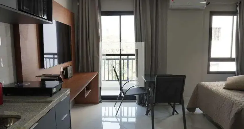 Kitnet / Stúdio à venda na Rua Cardeal Arcoverde, 939, Pinheiros, São Paulo