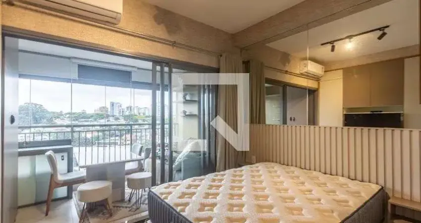 Kitnet / Stúdio à venda na Avenida Rubem Berta, 915, Moema, São Paulo