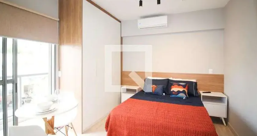 Kitnet / Stúdio à venda na Avenida dos Carinás, 489, Moema, São Paulo