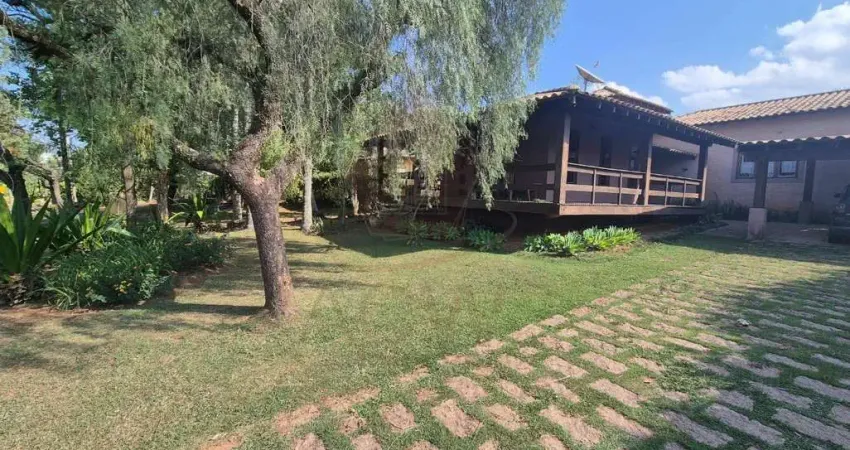 Residência em condomínio exclusivo em cabreúva-sp: 4 quartos, 4 suítes, 2 salas, 5 banheiros, 6 vagas, 340m².