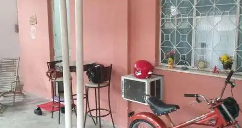 Casa térrea com 2 quartos e garagem em Campo Grande - Rio de Janeiro - RJ
