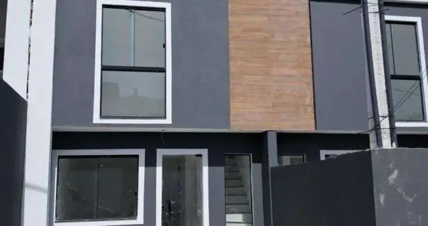 Linda casa duplex condomínio fechado em Campo Grande .