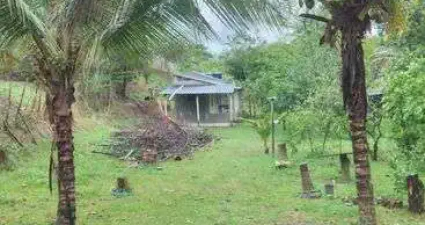 Mini Sitio em Campo Grande com 3.000 m² , possui casa de com 2 quartos