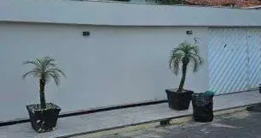 Linda casa Duplex moderna no Condomínio San Patrick.