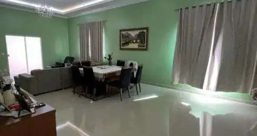 Casa linear alto padrão condomínio de luxo em Campo Grande.
