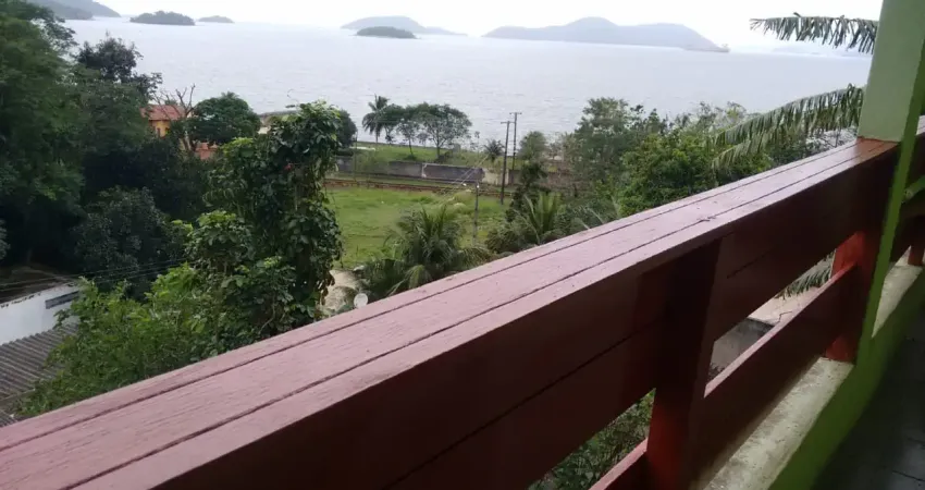 Modesta casa/sobrado deveraneio na praia de muriqui/costa verde.