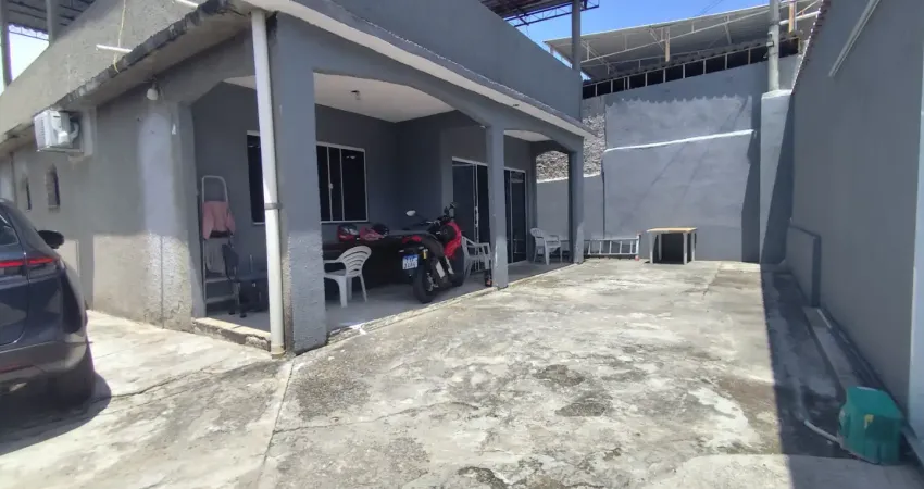 Ótima casa duplex bairro residencial à 15 minutos centro de campo grande.