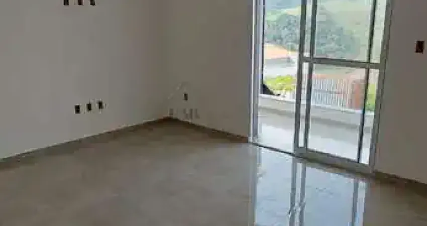 Casa a venda, localização privilegiada, bairro Pousada do Sol, Pouso Alegre-M