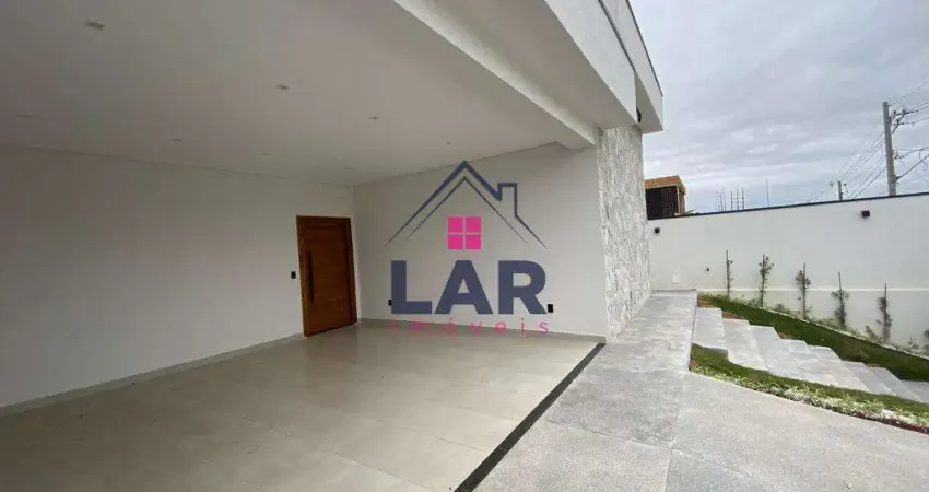 Uma linda casa de alto padrão localizada no bairro Astúris