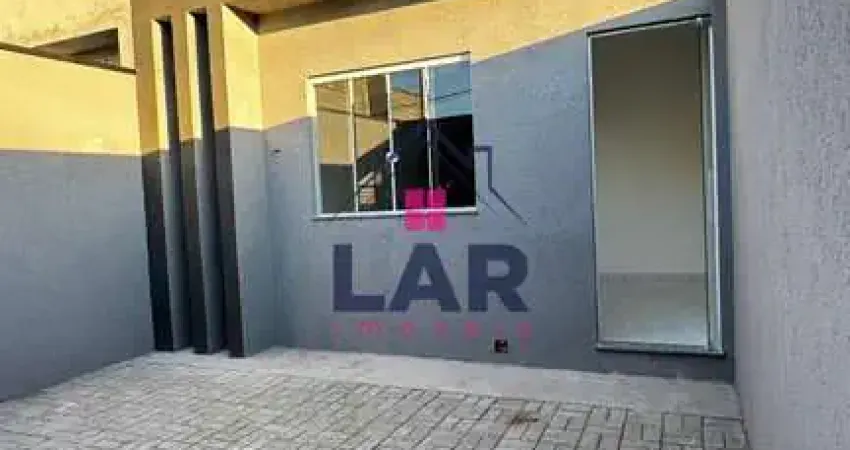 Vende-se uma casa localizada no bairro Parque Real, com excelente acabamento