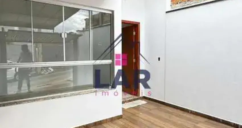 Vende-se Casa localizada no Parque Real, com excelente acabamento