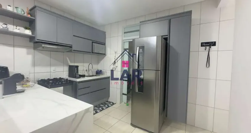 Vende-se apartamento com excelente acabamento e localização