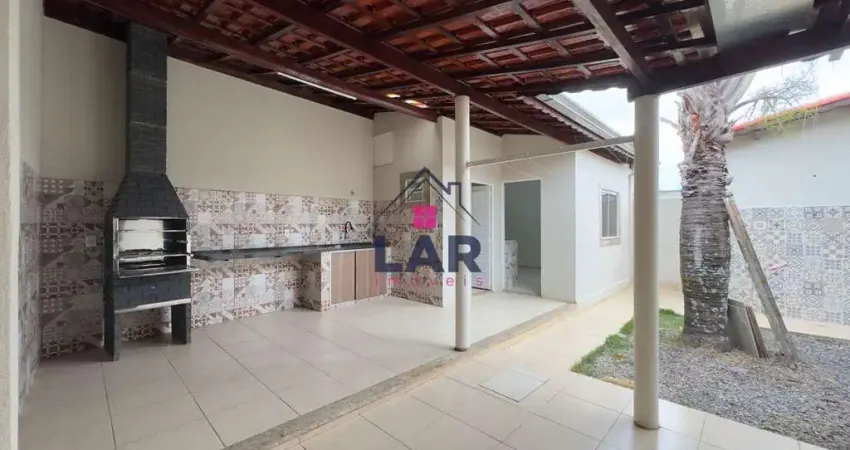 Casa a venda com localização privilegiada e com acamento de primeira