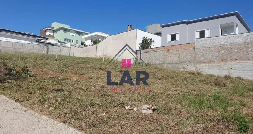 Casa à venda no Parque Ibirá, Pouso Alegre 