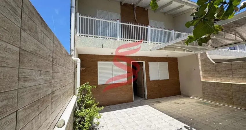 Casa com 3 quartos à venda na Rua Antônio Alves Correia, Centro, Guaratuba