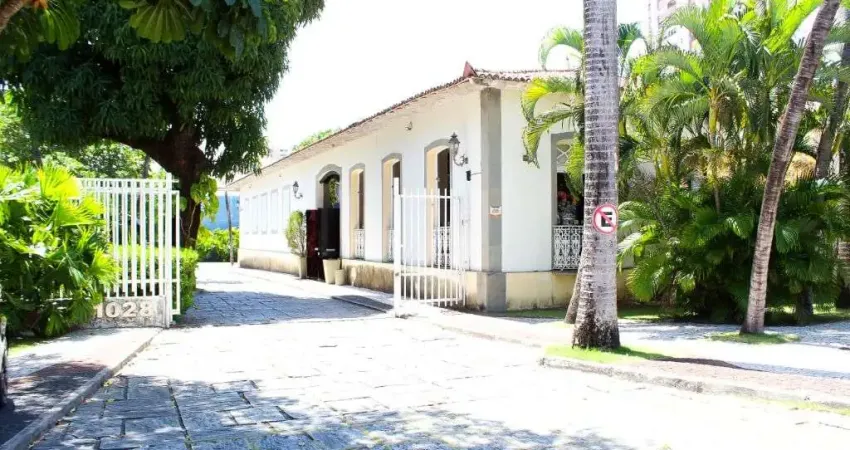 Espaço Comercial Exclusivo na Movimentada Avenida Santos Dummont: Aluguel de Casa com 723m² de Versatilidade e Sofisticação