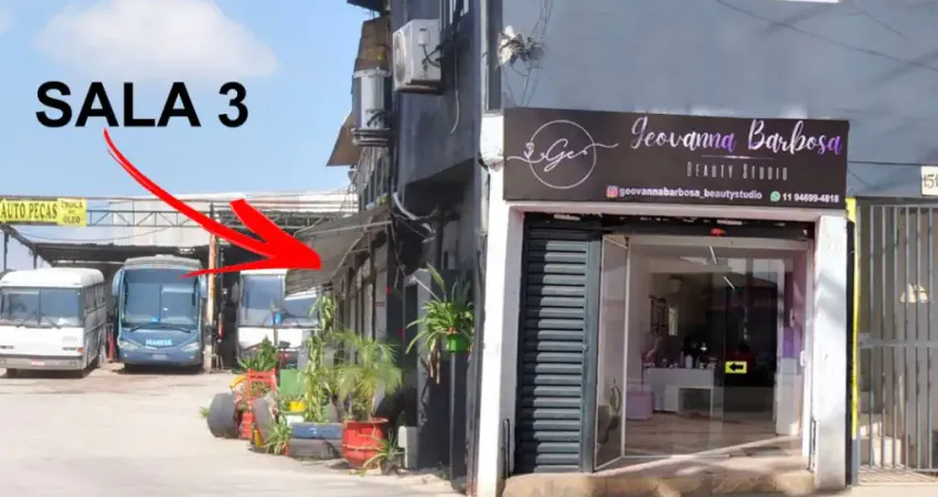 Salão comercial dentro de pátio com amplo estacionamento diversas opções