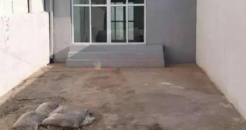 Casa à venda no Jardim Edith, SP: 1 dormitório, 1 banheiro, por R$200.000. Oportunidade única!