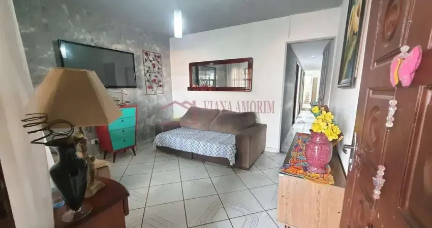 Casa com 2 dormitórios próximo a estação primavera-interlagos