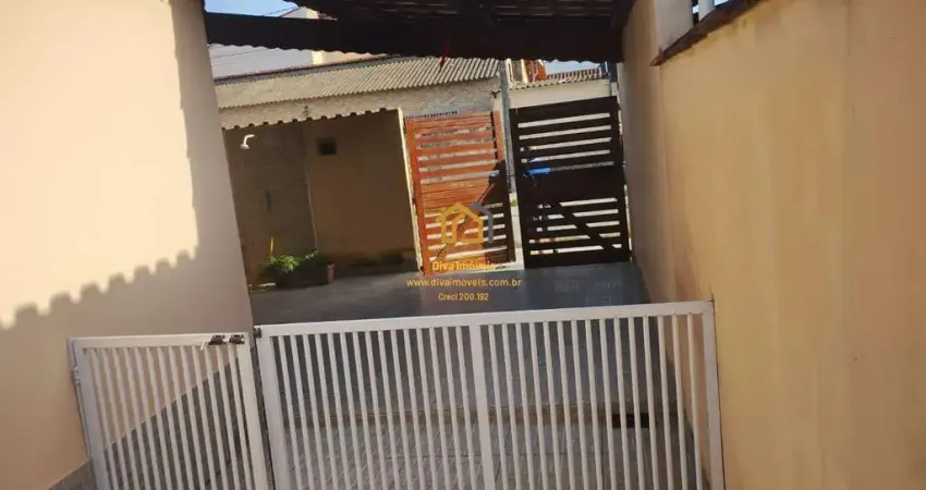 Casa com 2 quartos à venda na R. Santa Eunice, Balneario Regina Maria, Centro, Mongaguá
