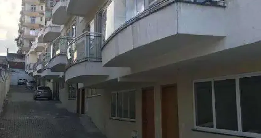 Casa de vila térrea para venda tem 90 metros quadrados com 2 quartos