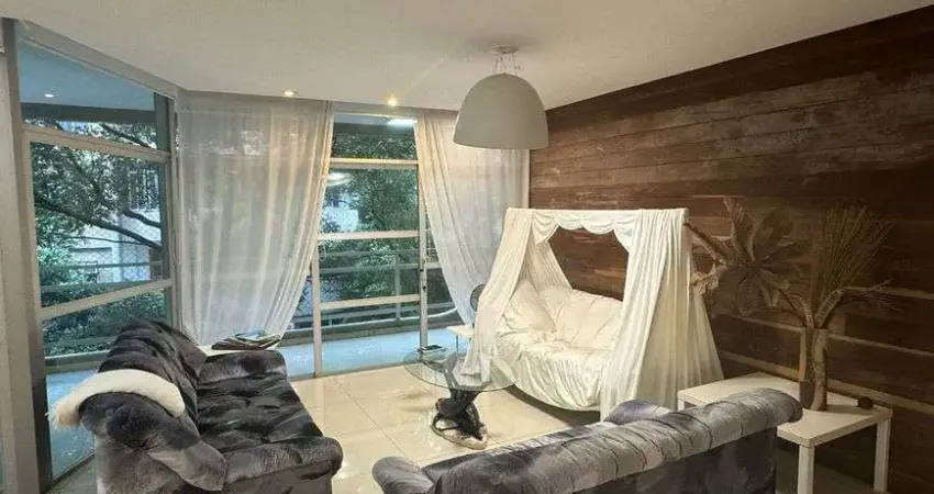 Apartamento para venda possui 210 metros quadrados com 3 quartos em Copacabana - Rio de Janeiro - RJ