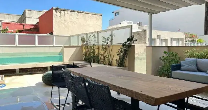 Triplex para venda tem 235 metros quadrados com 3 quartos em Ipanema - Rio de Janeiro - RJ