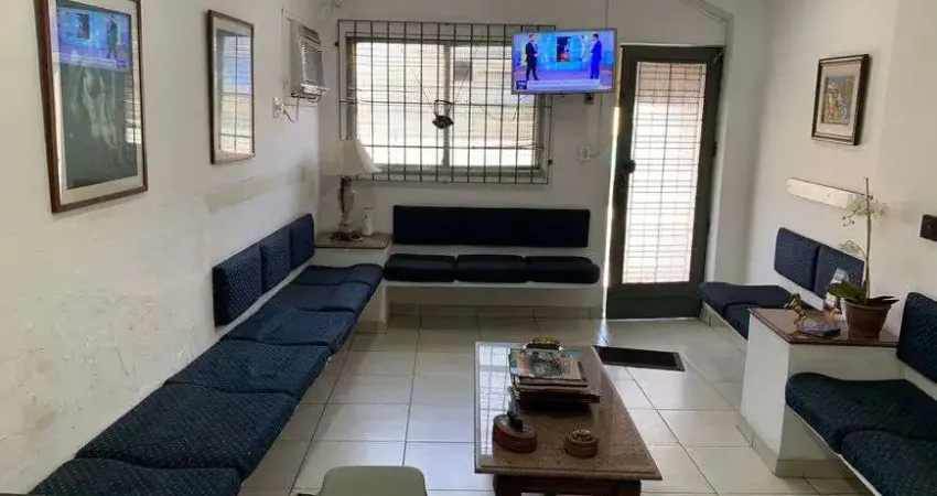 Casa para venda com 220 metros quadrados com 9 quartos em Ramos - Rio de Janeiro - RJ