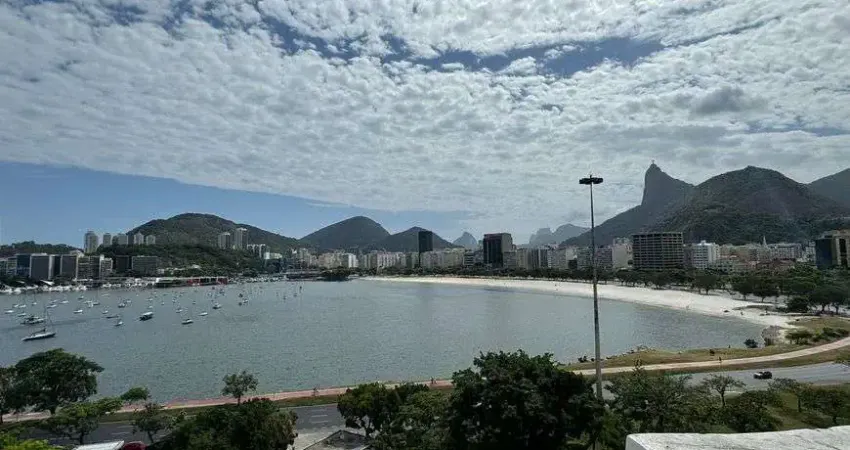 Cobertura para venda possui 304 metros quadrados com 3 quartos em Botafogo - Rio de Janeiro - RJ