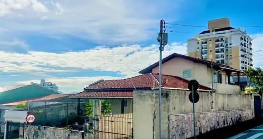 Casa para Venda em São José, Barreiros, 4 dormitórios, 2 banheiros, 2 vagas