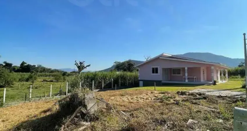 Casa para Venda em Santo Amaro da Imperatriz, Sul do Rio, 3 dormitórios, 1 suíte, 3 banheiros, 4 vagas
