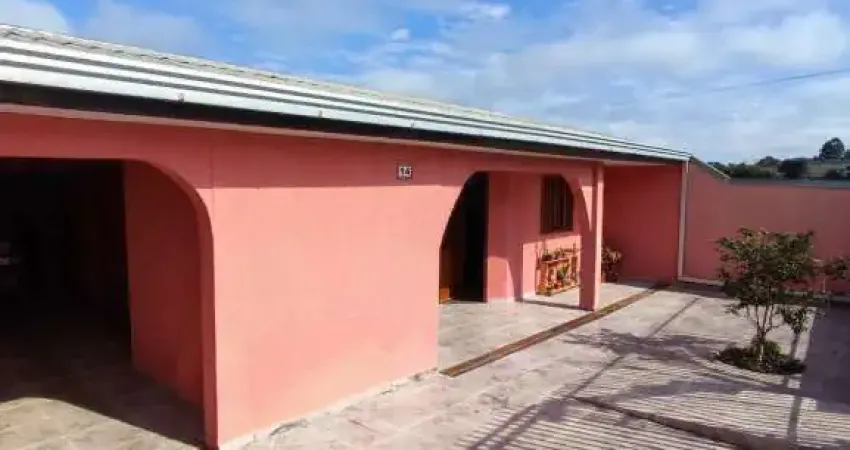 Casa 3 quartos sendo 1 suíte em Uvaranas no La Fiori