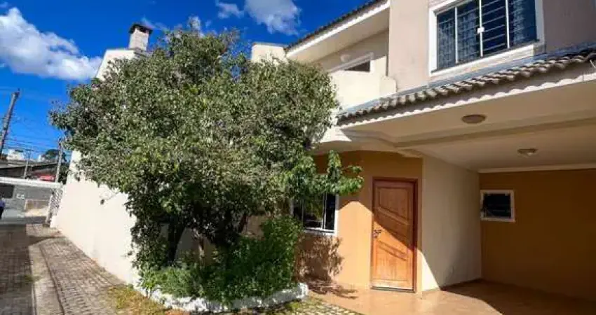 Sobrado com 3 quartos 1 Suíte no Ronda - próximo ao Detran