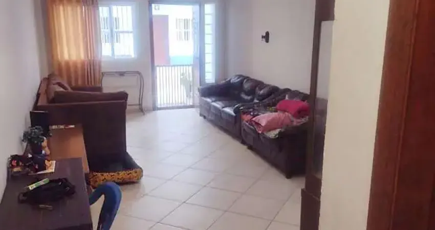 Sobrado à venda, 115 m², 2 quartos, 4 banheiros, 2 suítes