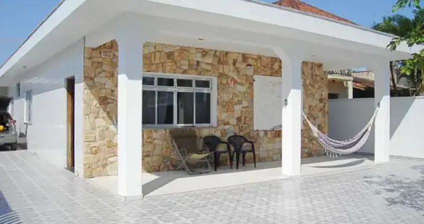 Casa à venda, 132 m², 3 quartos, 3 banheiros, 1 suíte