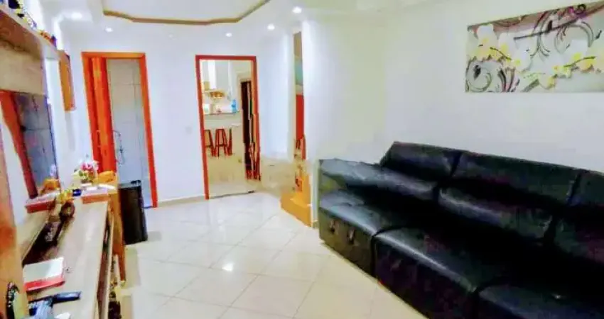Sobrado à venda, 120 m², 3 quartos, 2 banheiros, 1 suíte