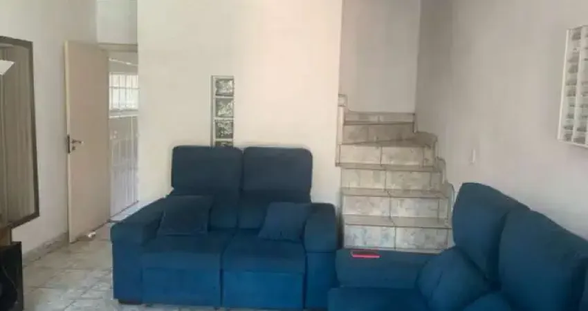 Sobrado à venda, 126 m², 2 quartos, 3 banheiros, 2 suítes