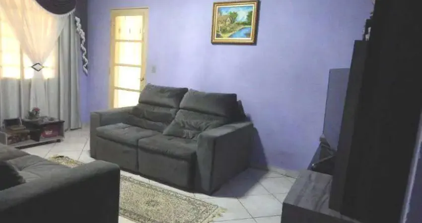Sobrado à venda, 268 m², 3 quartos, 2 banheiros, 1 suíte