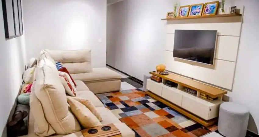 Sobrado à venda, 120 m², 3 quartos, 3 banheiros, 1 suíte