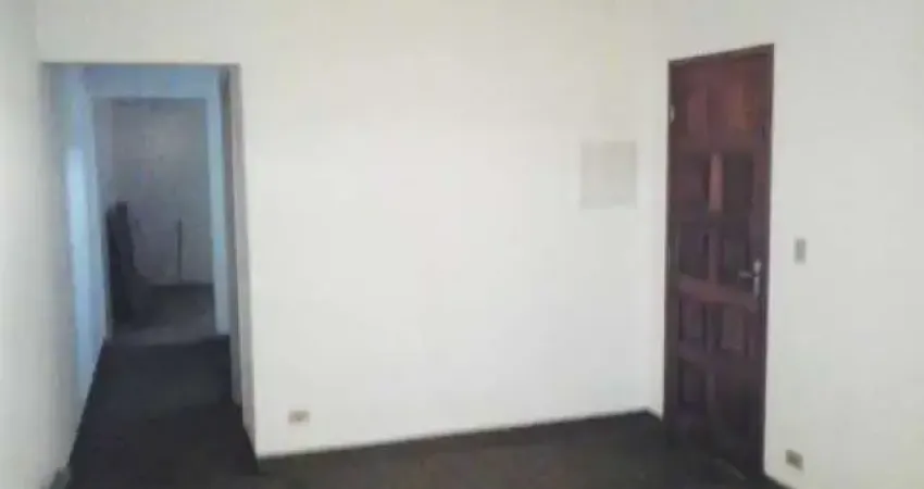 Sobrado à venda, 133 m², 3 quartos, 2 banheiros, 1 suíte