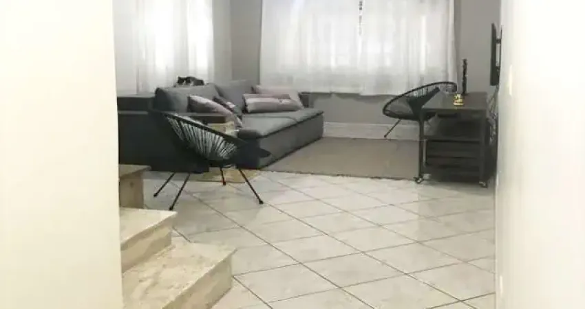 Sobrado à venda, 150 m², 3 quartos, 3 banheiros, 1 suíte