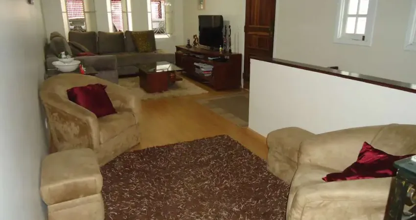 Casa à venda, 160 m², 3 quartos, 3 banheiros, 1 suíte