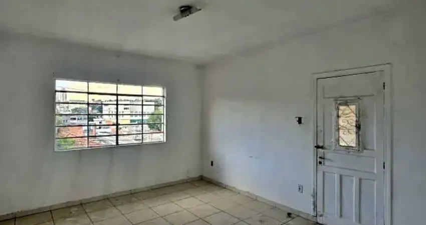 Sobrado à venda, 294 m², 5 quartos, 4 banheiros, 1 suíte