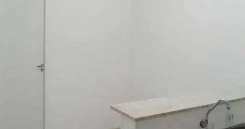 Sobrado à venda, 242 m², 3 quartos, 3 banheiros, 1 suíte