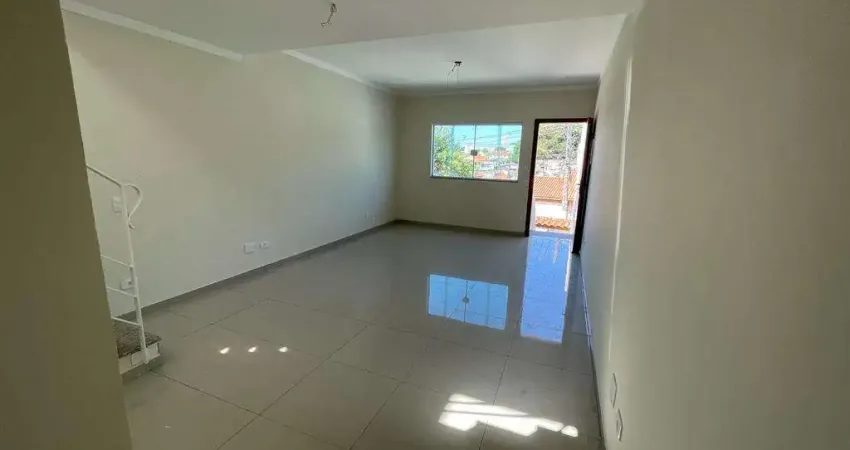 Sobrado à venda, 180 m², 3 quartos, 3 banheiros, 1 suíte