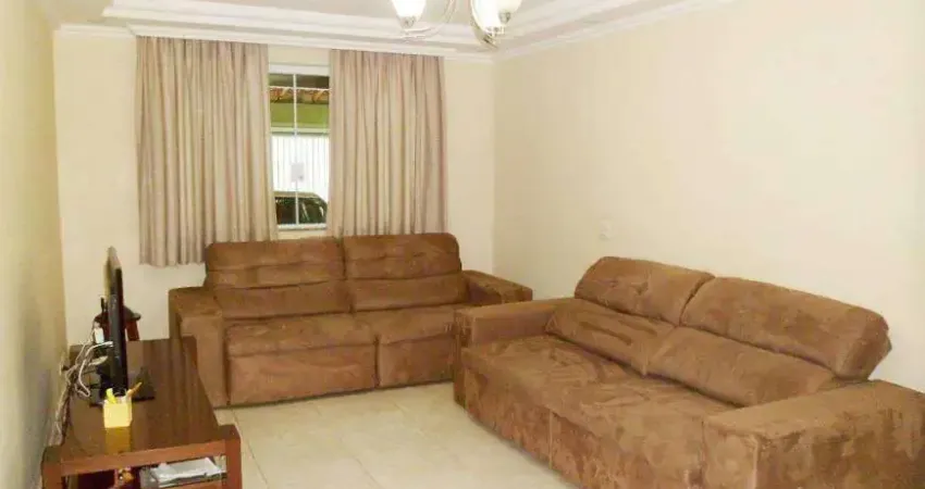Sobrado à venda, 120 m², 3 quartos, 3 banheiros, 1 suíte